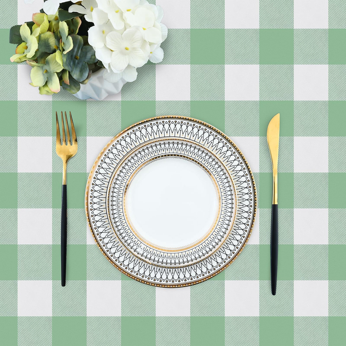 decorUhome Rectangle Tablecloth, Waterproof Vinyl Flannel Backed Table Cloth, Buffalo Wipeable Plastic Table Cover for Kitchen and Outdoor, Black and White, 60" x 84"