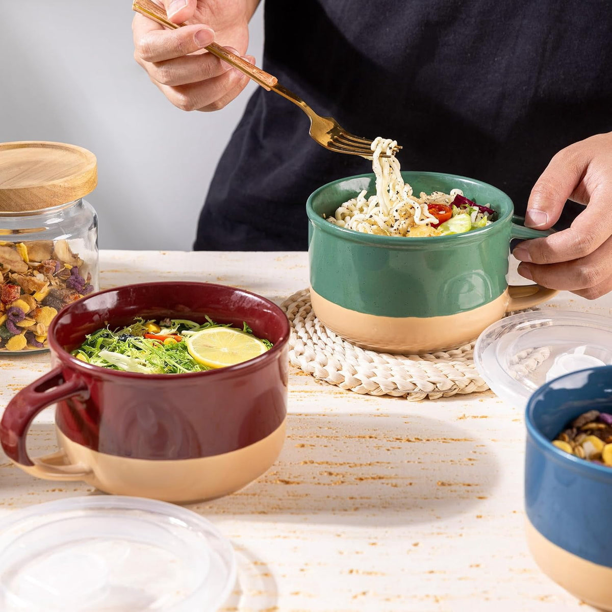 AmorArc Ceramic Soup Mugs with Handles and Lids,24 OZ Soup Cups Set of 2 with Terracotta Underside,Mug Bowls with Spoon for Soup/Cereal/Salad/Noodles/Ramen/Microware &Dishwasher Safe-White &Peach