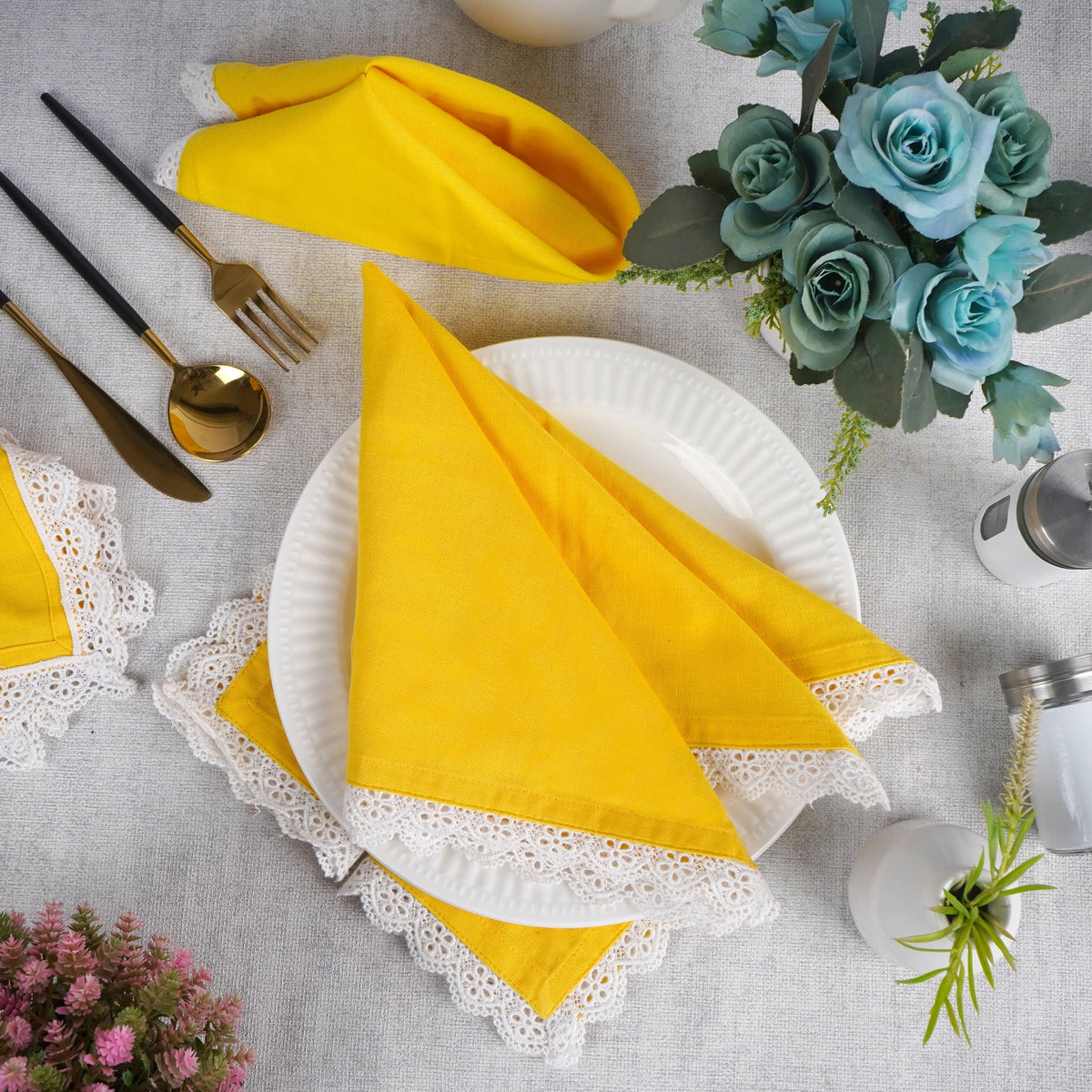 Fingercraft Cloth Napkin, Soft Quality Cotton Linen Blend Fabric, Dinner Napkins with Premium White Lace, 6 Pack, 20”x20” Aqua