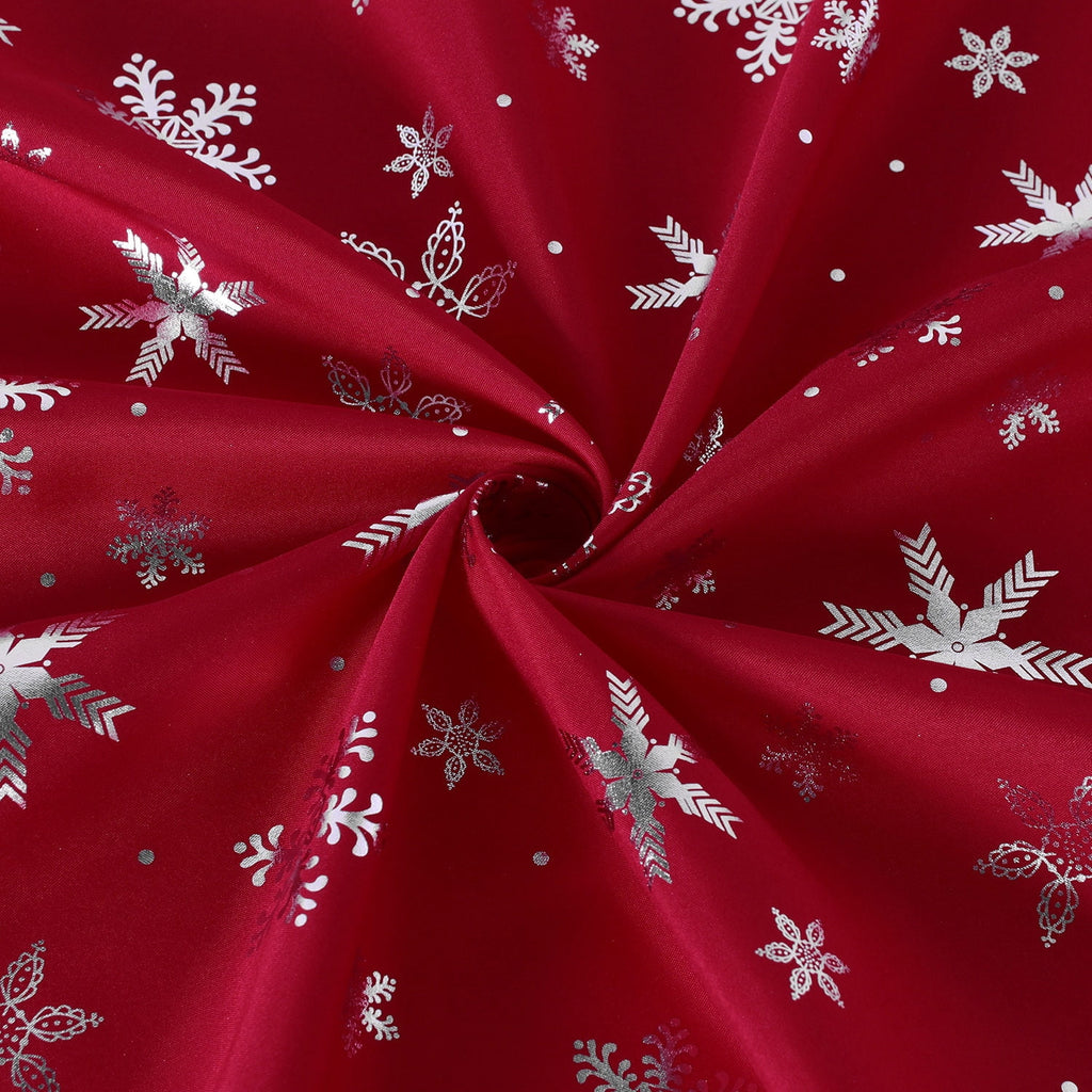 LUSHVIDA Christmas Tablecloth Rectangle -60 x84 inch Snowflake Foil Print Pattern Washable Wrinkle Resistant Holiday Tablecloths for Christmas Family Gathering, Dining Room Table Decoration