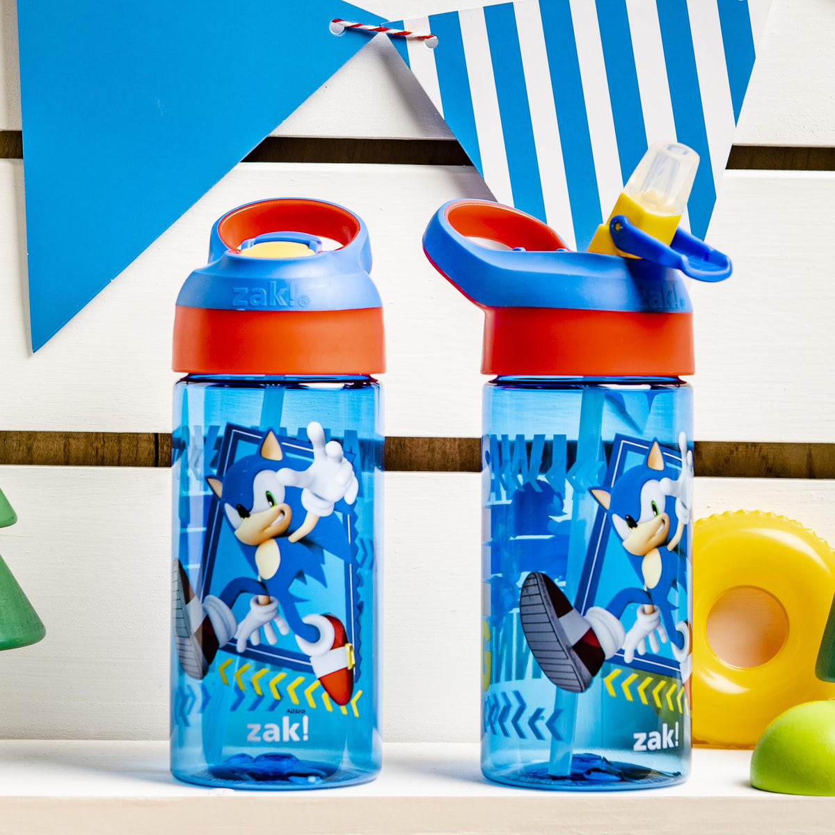 Zak Designs 17.5oz Sonic the Hedgehog Kids Water Bottle with Spout Cover and Built-in Carrying Loop, Made of Durable Plastic, Leak-Proof Design for Travel (17.5 oz, Pack of 2)