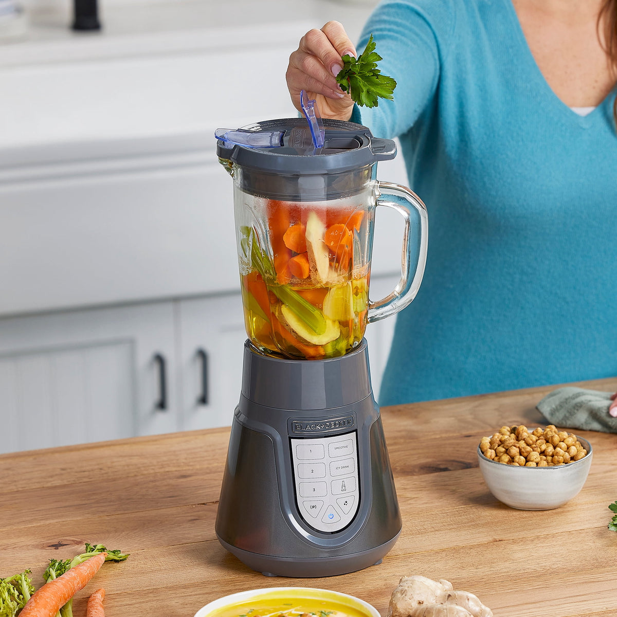 BLACK+DECKER Quiet Blender, 48 oz Glass Jar + 24 oz Personal Jar, 1000W, 3 Speeds